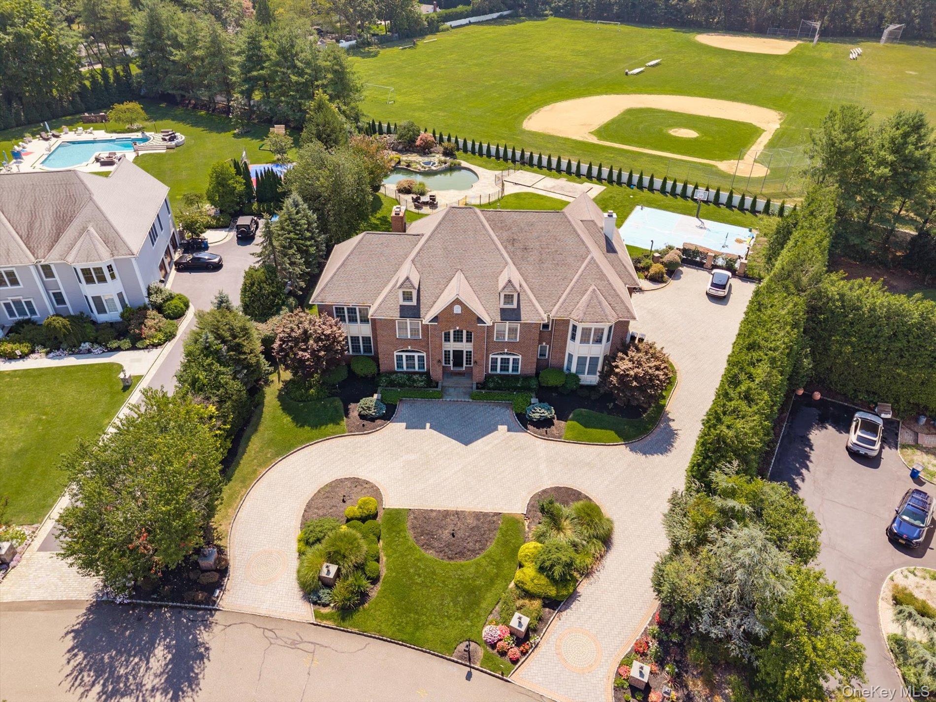 26 Legends Circle – For Sale photo 34