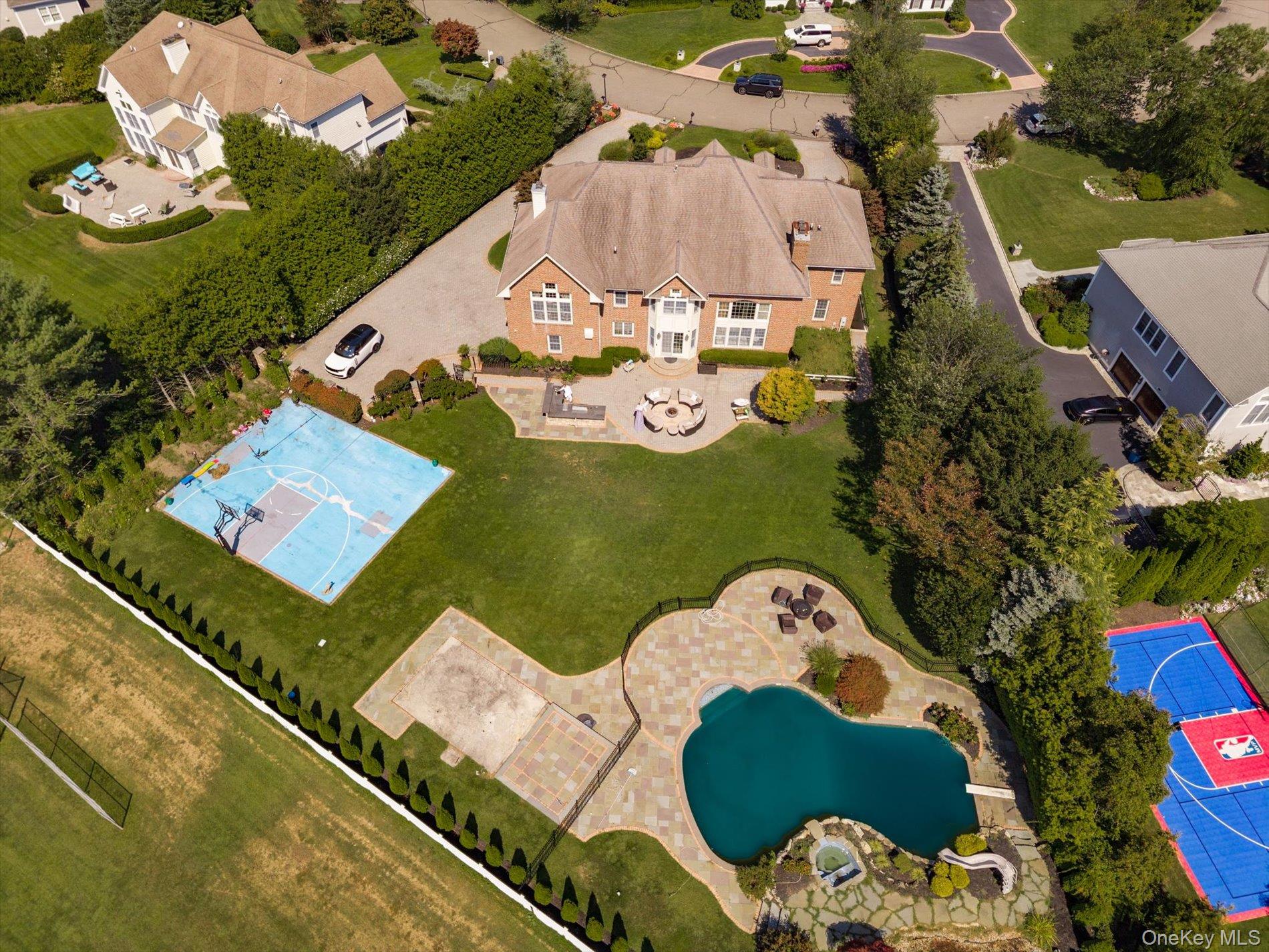 26 Legends Circle – For Sale photo 33