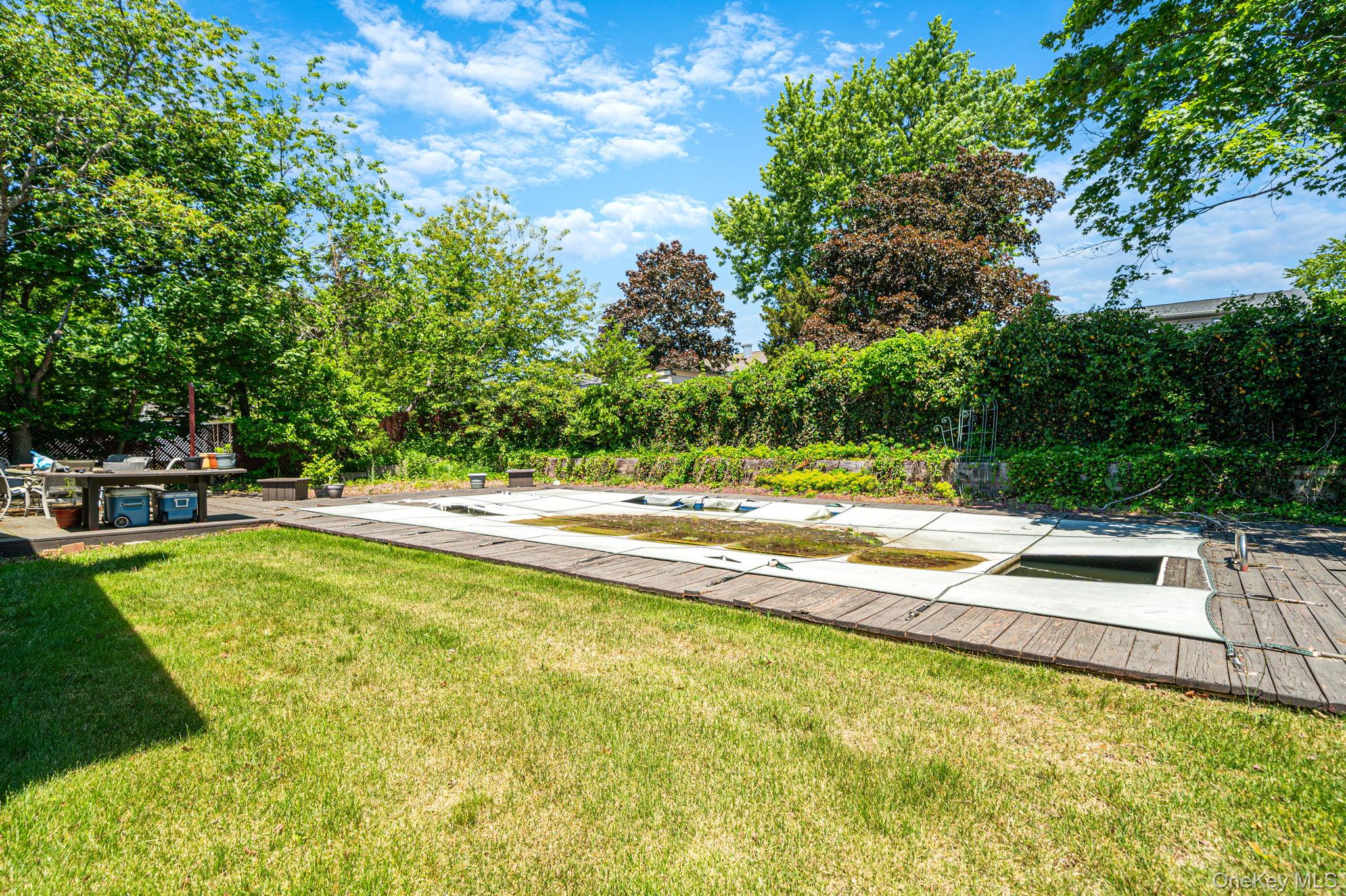 15 Edwin Avenue – For Sale photo 4