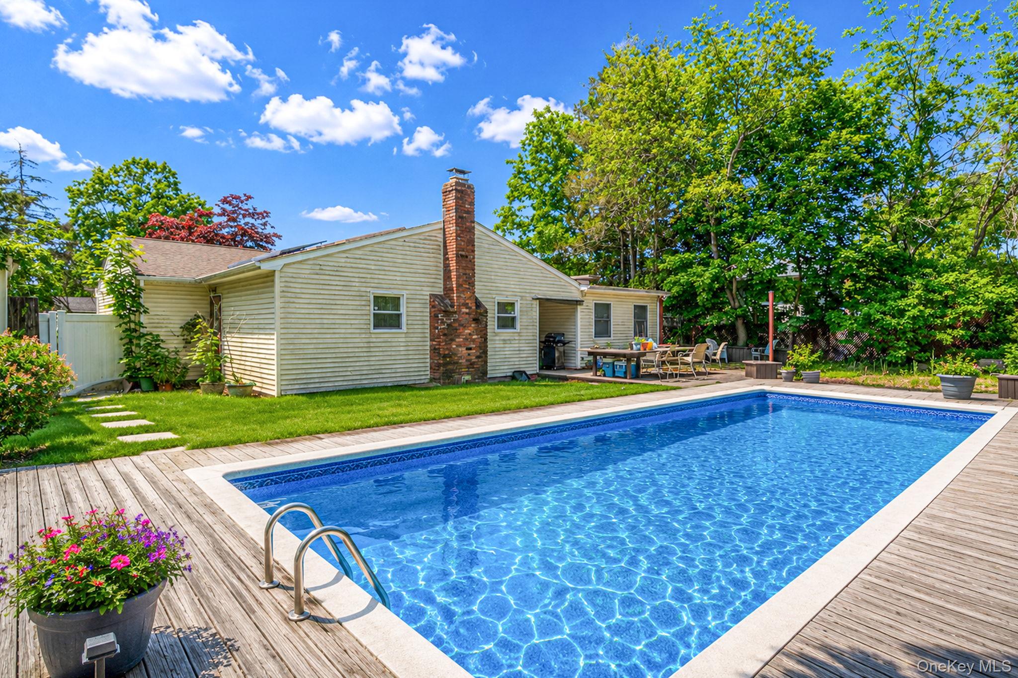 15 Edwin Avenue – For Sale photo 5