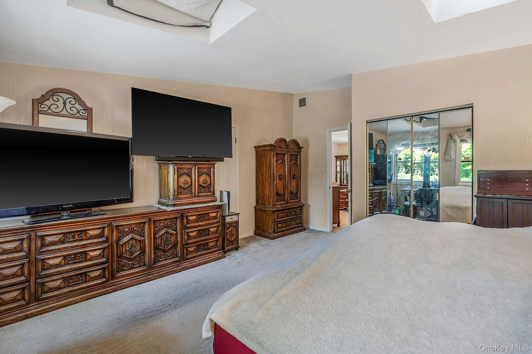 15 Edwin Avenue – For Sale photo 16
