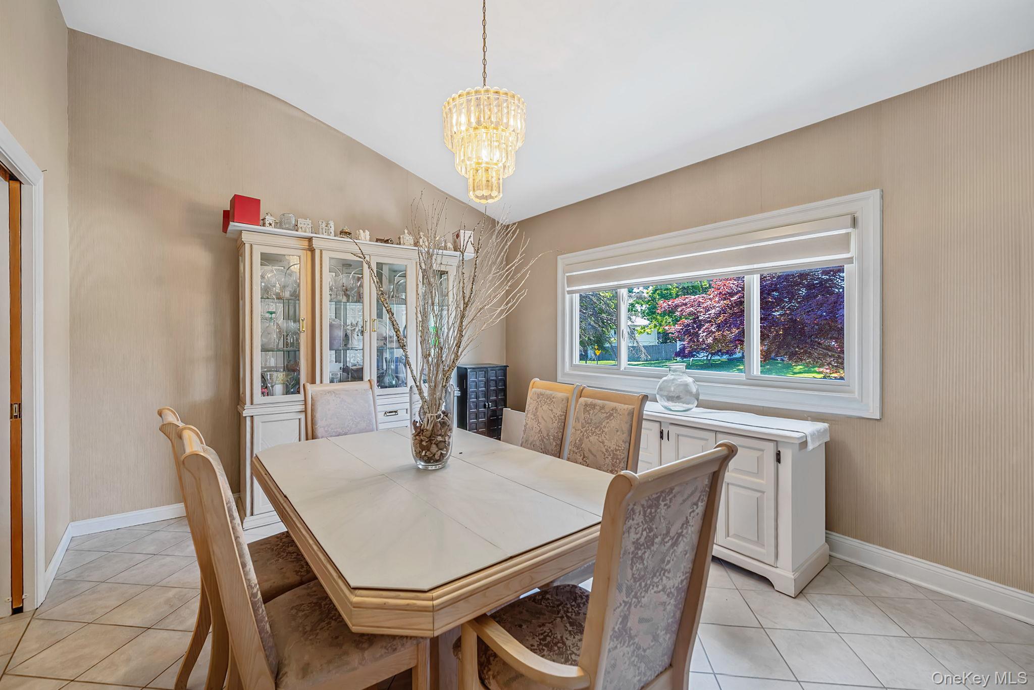 15 Edwin Avenue – For Sale photo 7