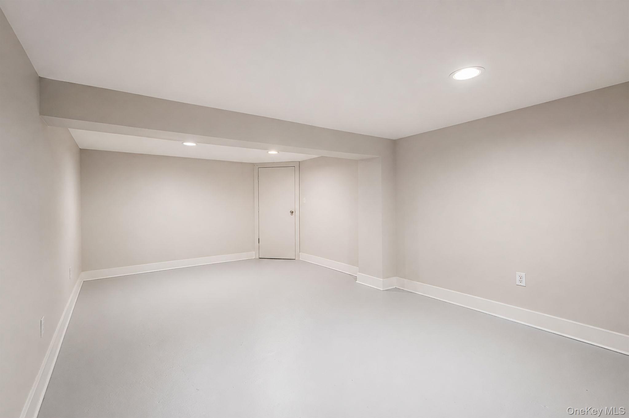 15 Edwin Avenue – For Sale photo 21