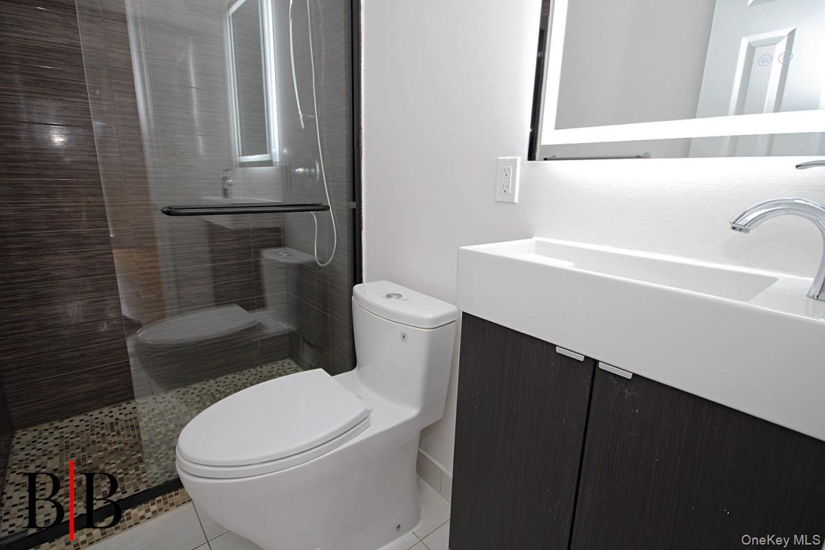 18 Cove Lane, Unit 7G photo 16