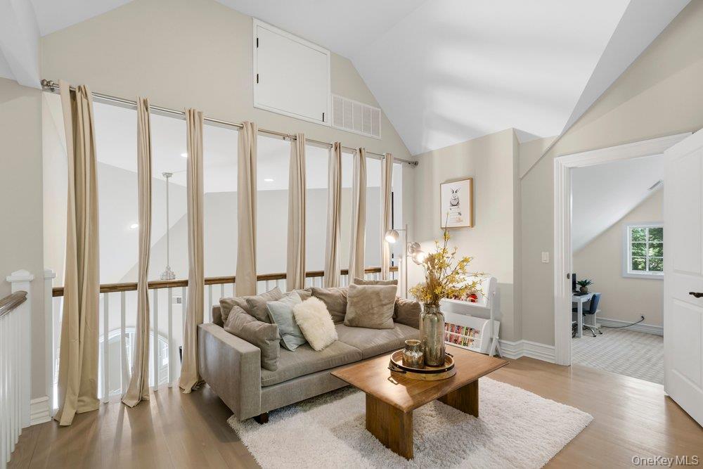 5 Buckingham Court – For Sale photo 25
