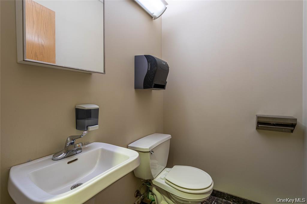 320 State Route 17M – For Rent photo 13