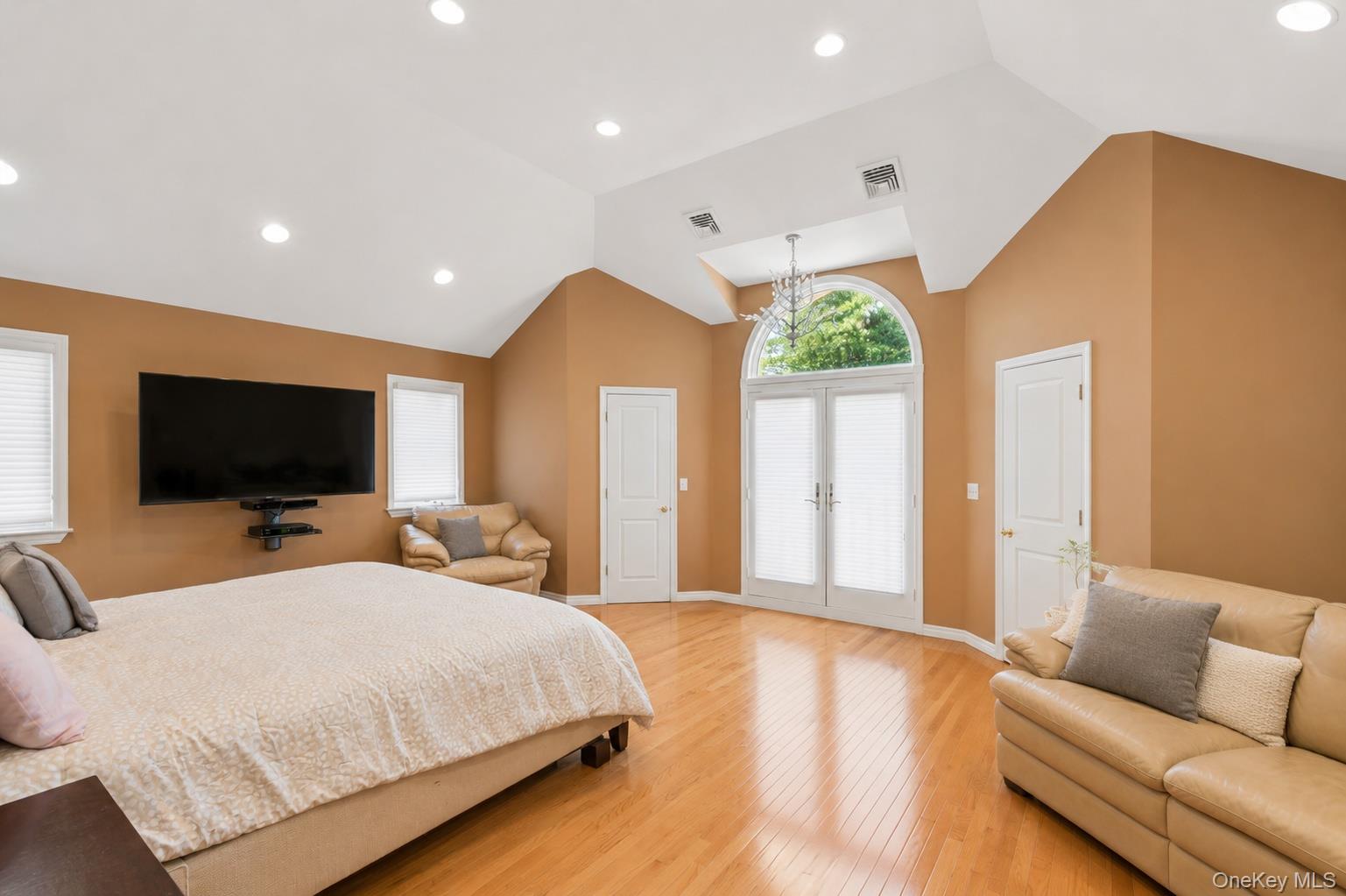1319 Auerbach Avenue – For Sale photo 14
