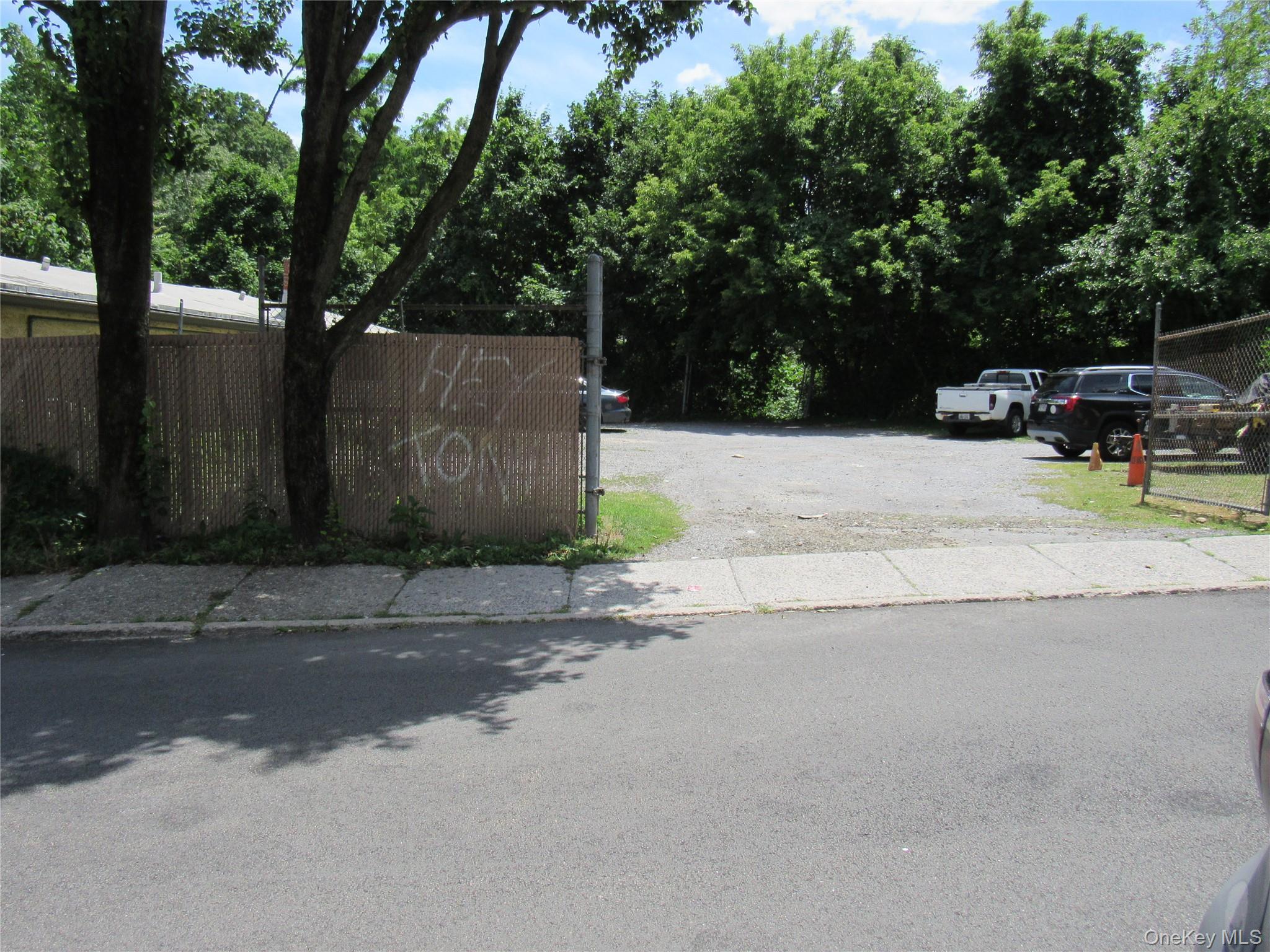32 Aqueduct Street – For Rent photo 3