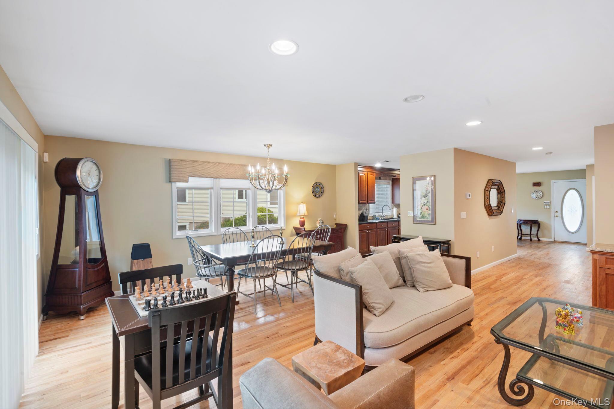 16 Lindbergh Circle – For Sale photo 17