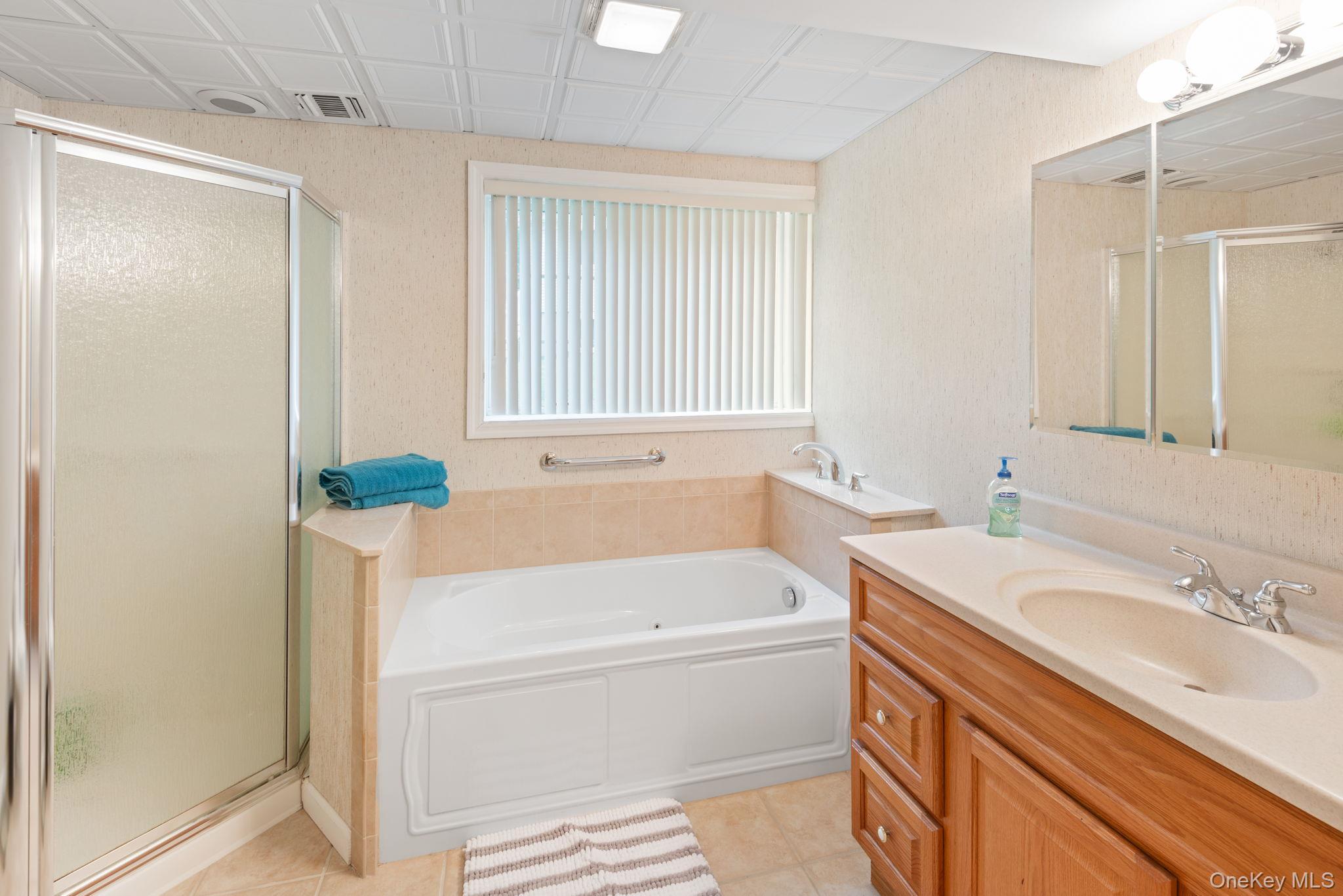 16 Lindbergh Circle – For Sale photo 23