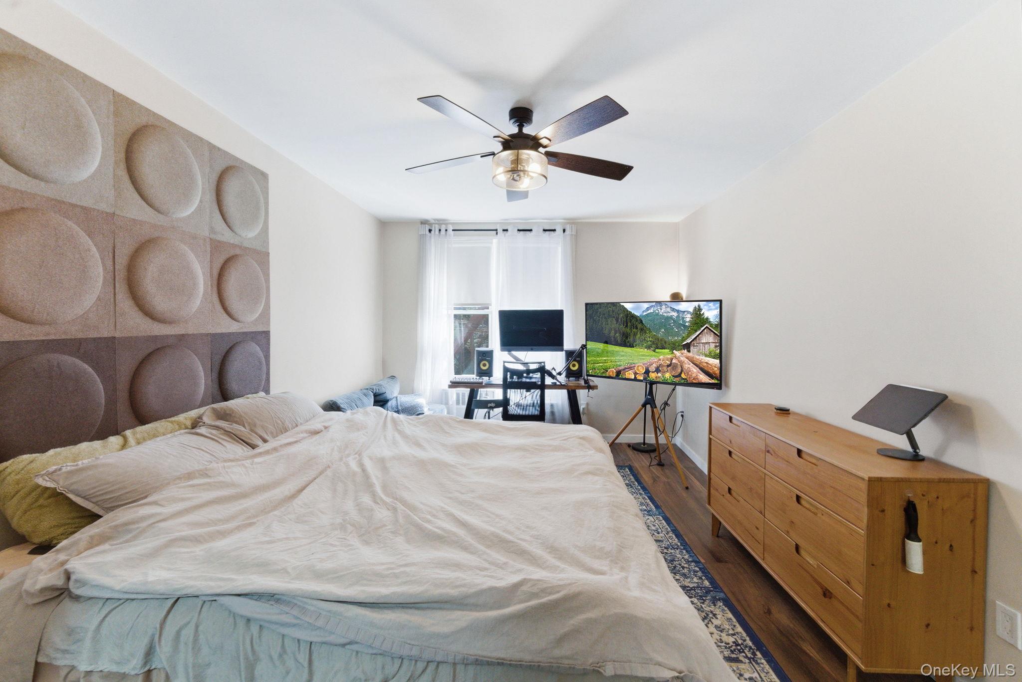 250 N Broadway, Unit 5B photo 19