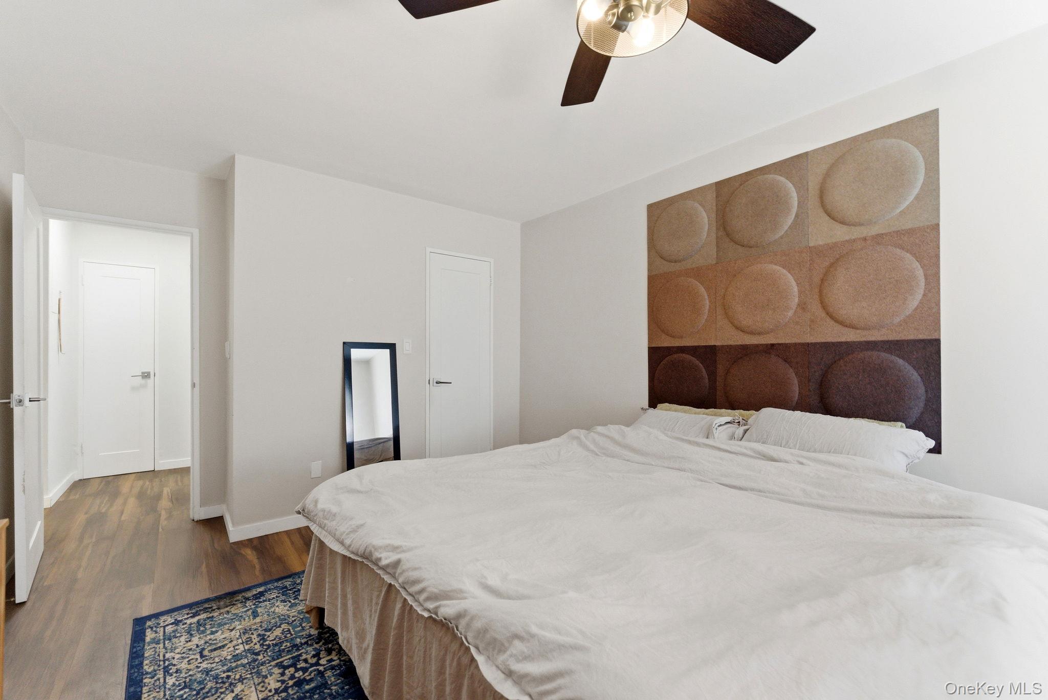 250 N Broadway, Unit 5B photo 17
