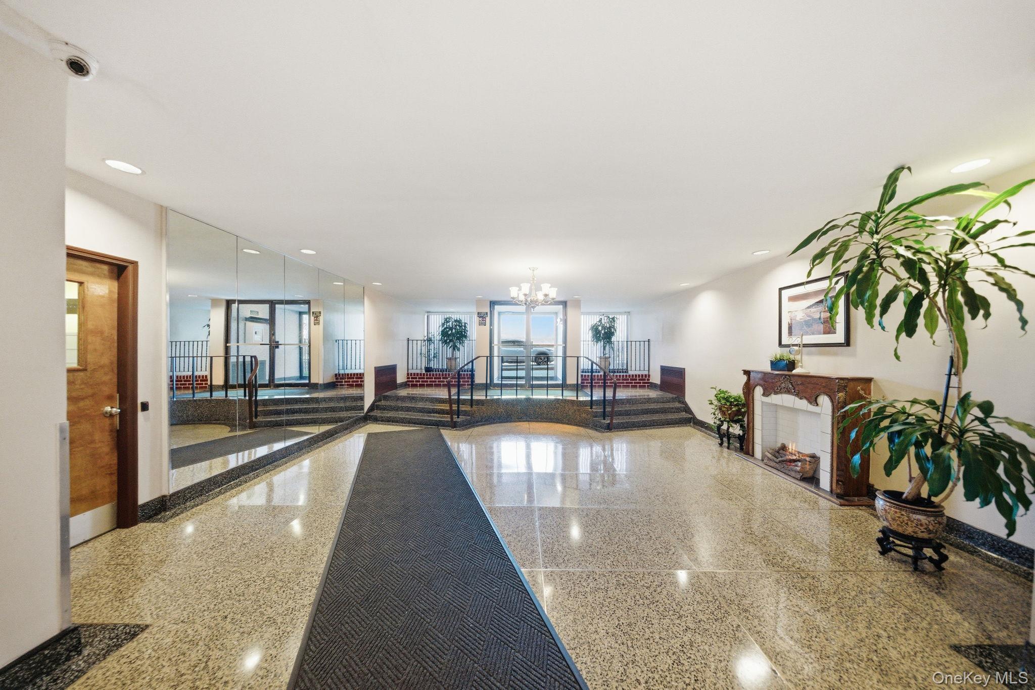 250 N Broadway, Unit 5B photo 22
