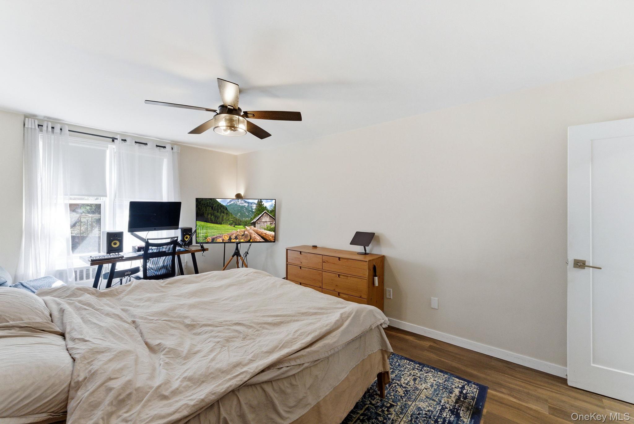 250 N Broadway, Unit 5B photo 15