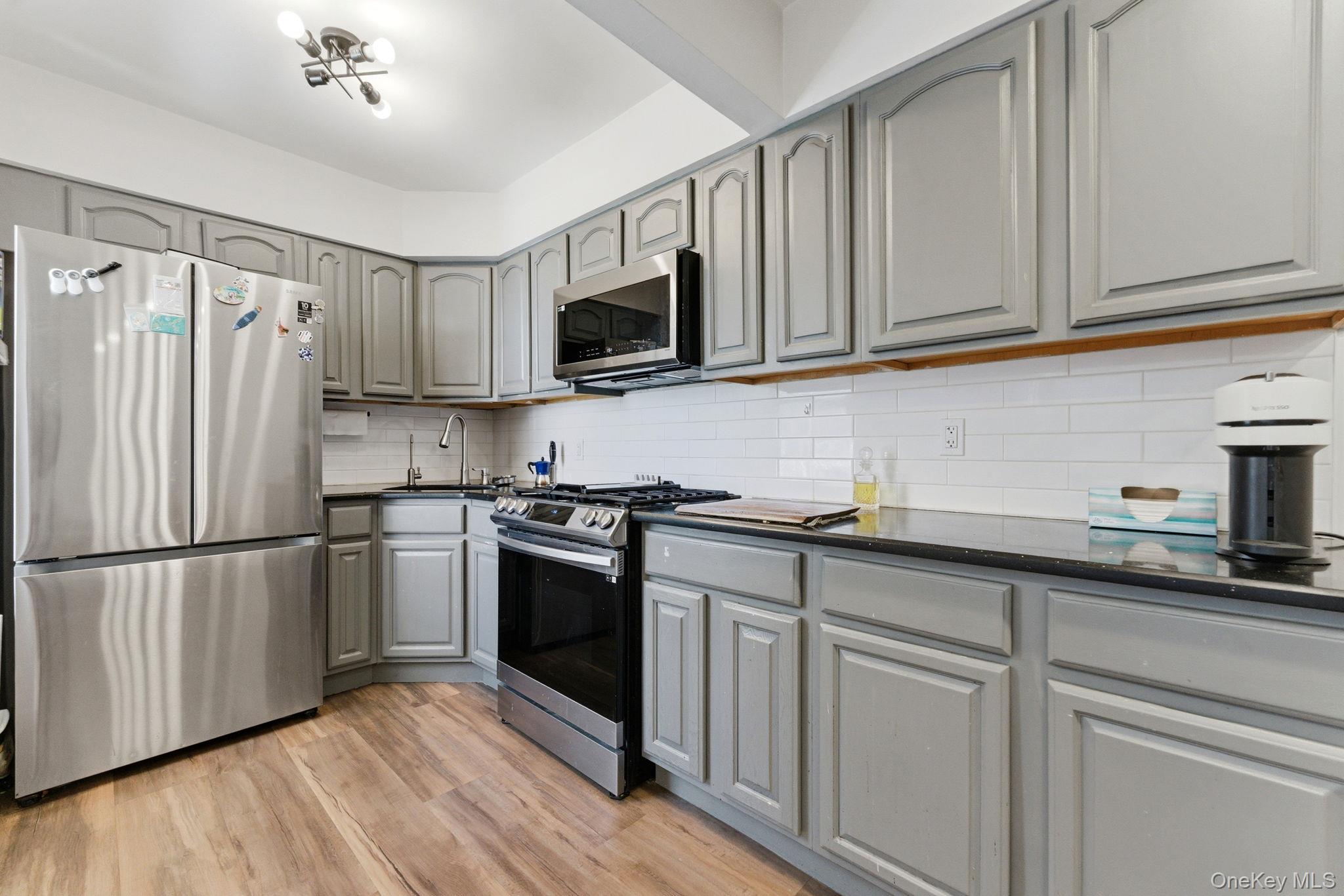 250 N Broadway, Unit 5B photo 10