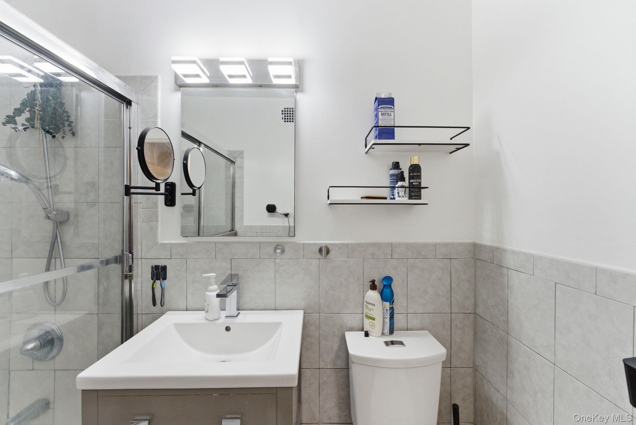 250 N Broadway, Unit 5B photo 12