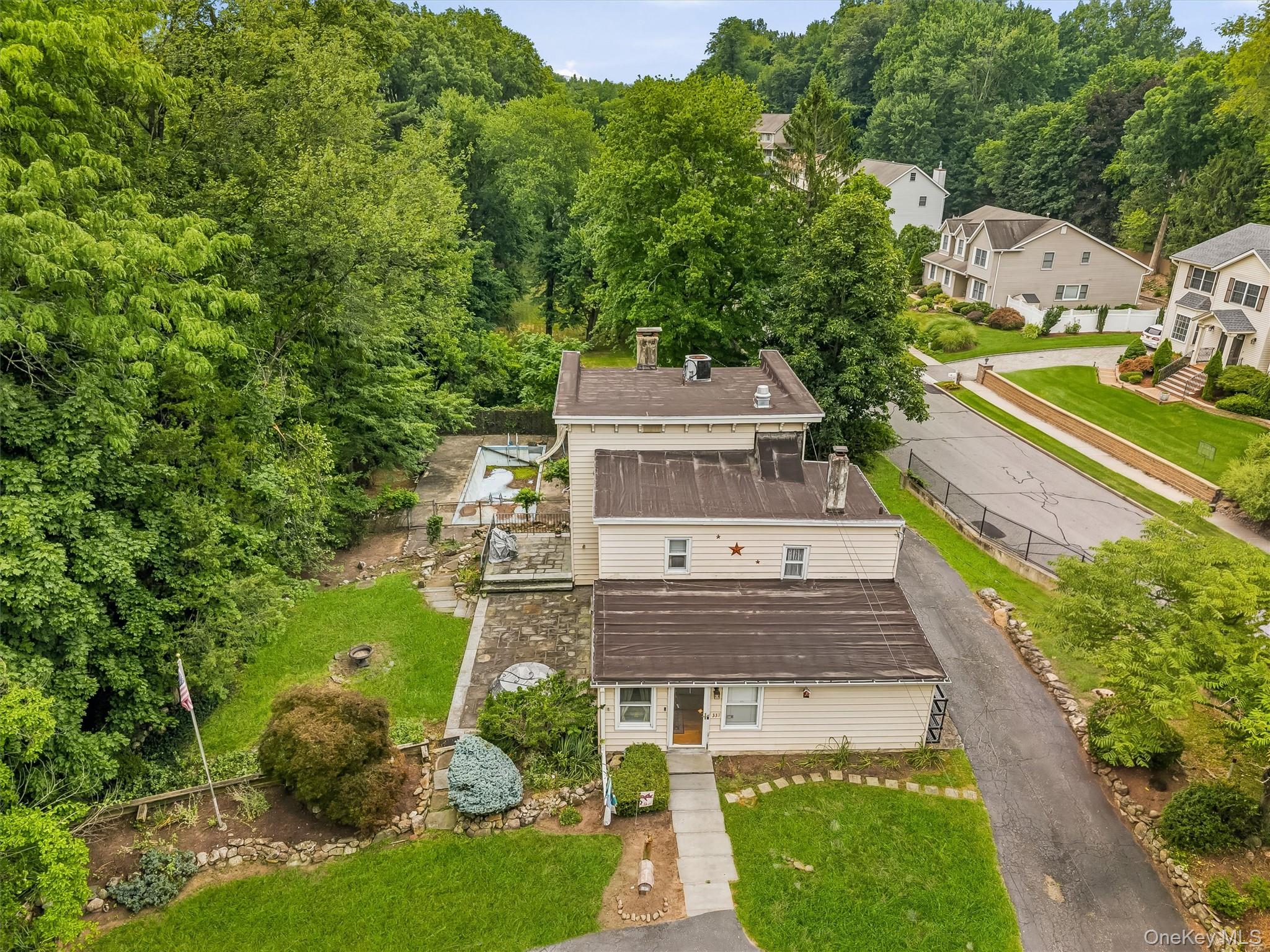 331 Kings Highway – For Sale photo 33
