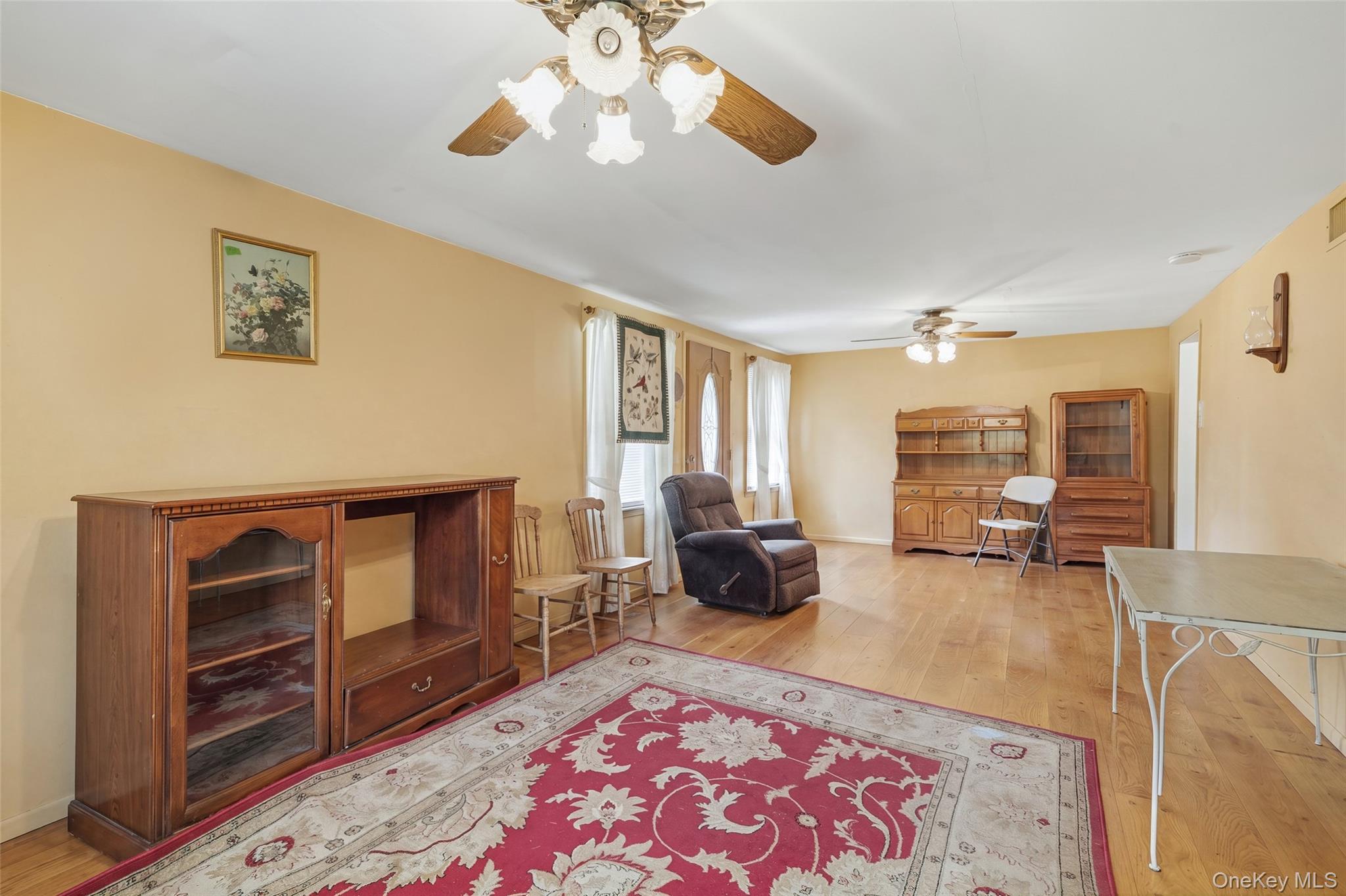 331 Kings Highway – For Sale photo 4