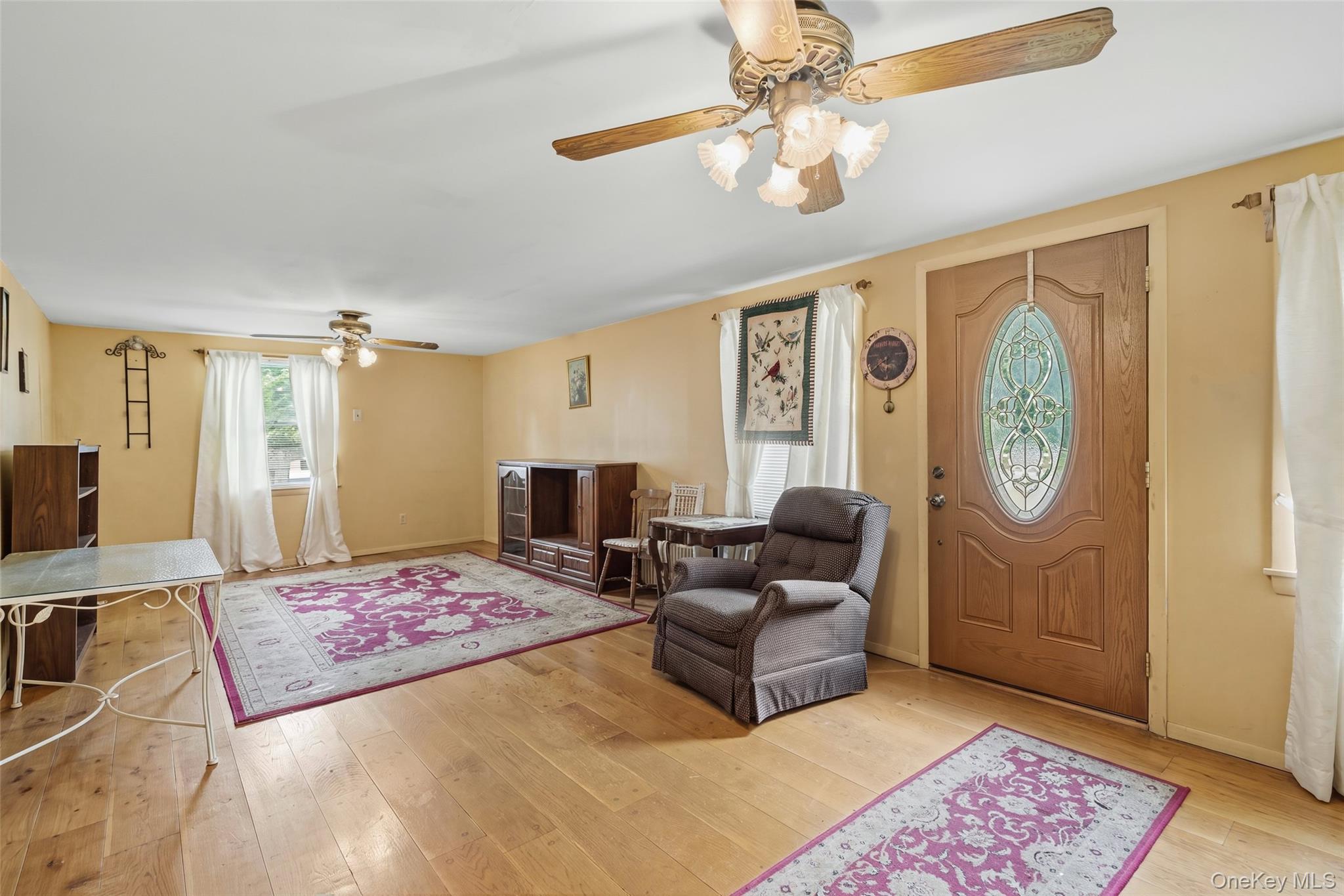 331 Kings Highway – For Sale photo 3