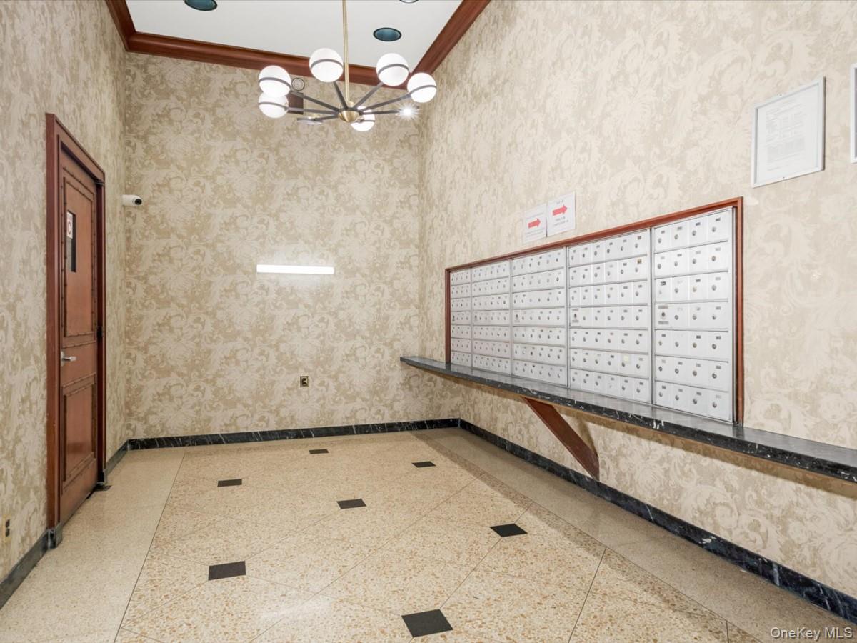 41-40 Union Street, Unit 8V photo 6