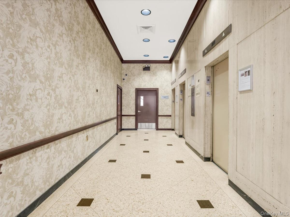 41-40 Union Street, Unit 8V photo 5
