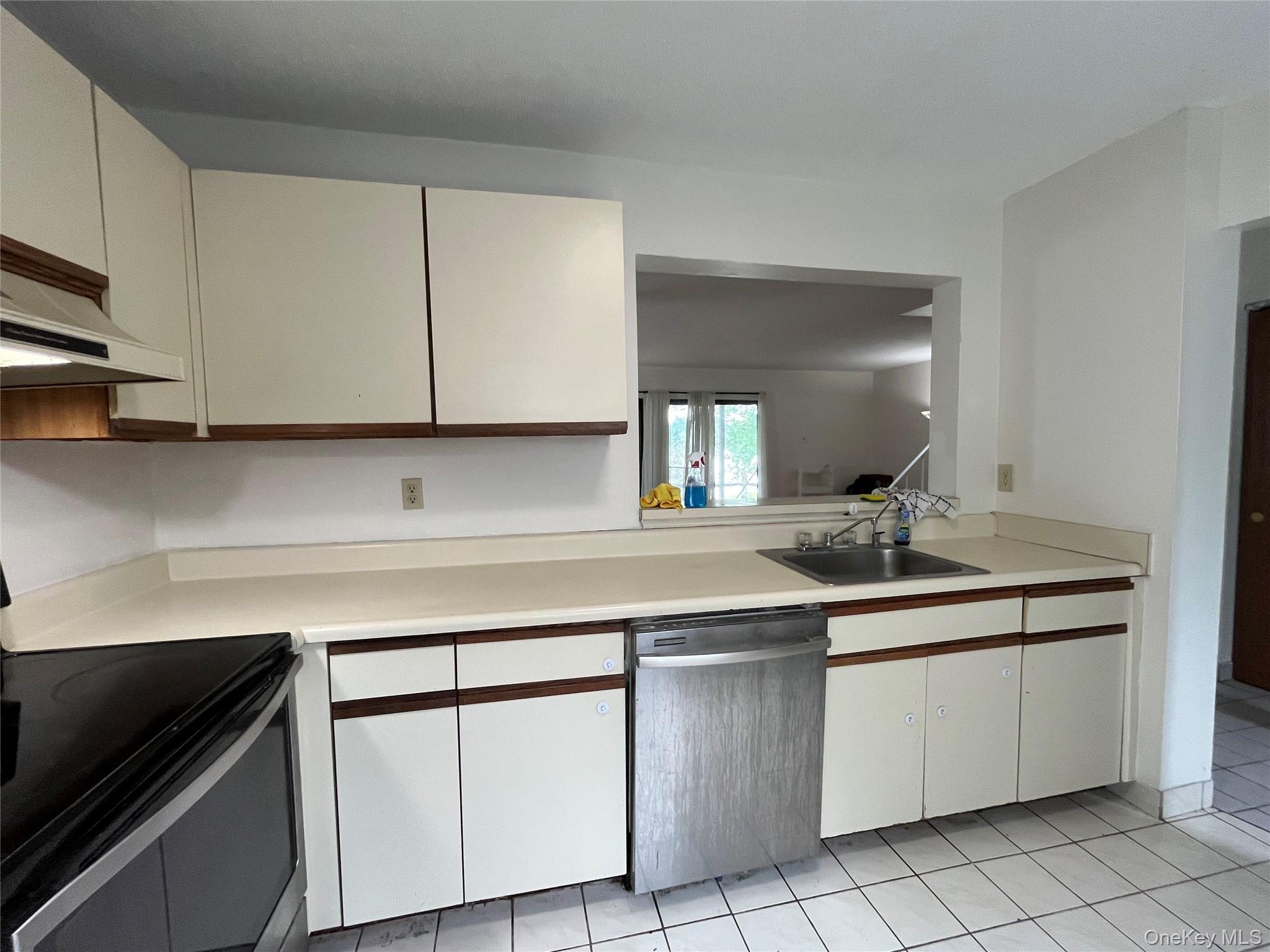 24 Hudson Heights Drive – For Sale photo 8