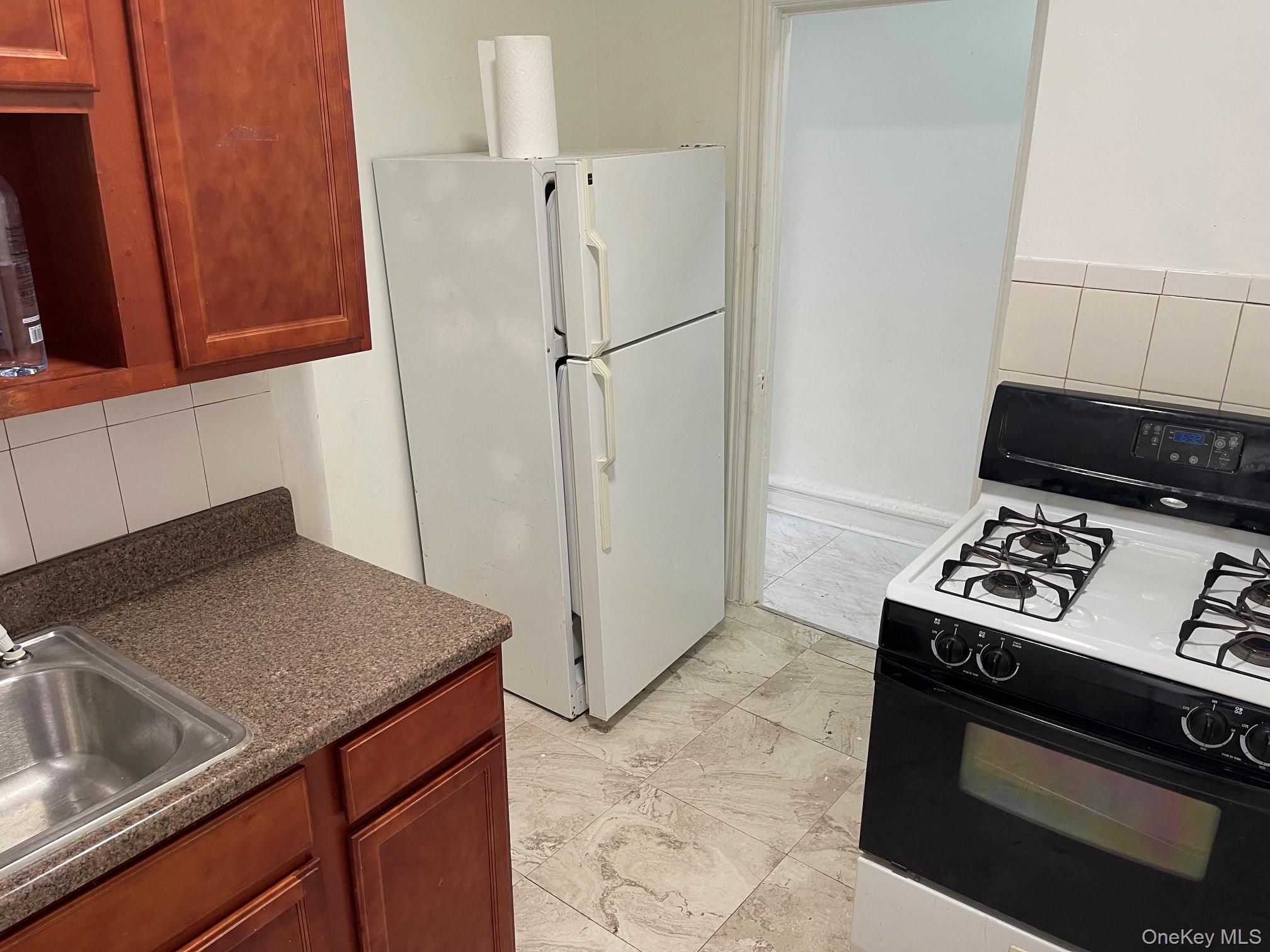 1128 Clarkson Avenue – For Sale photo 14