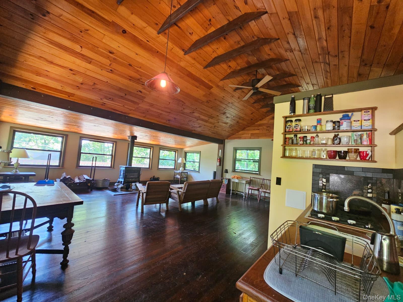 211 Brook Trail – For Sale photo 10