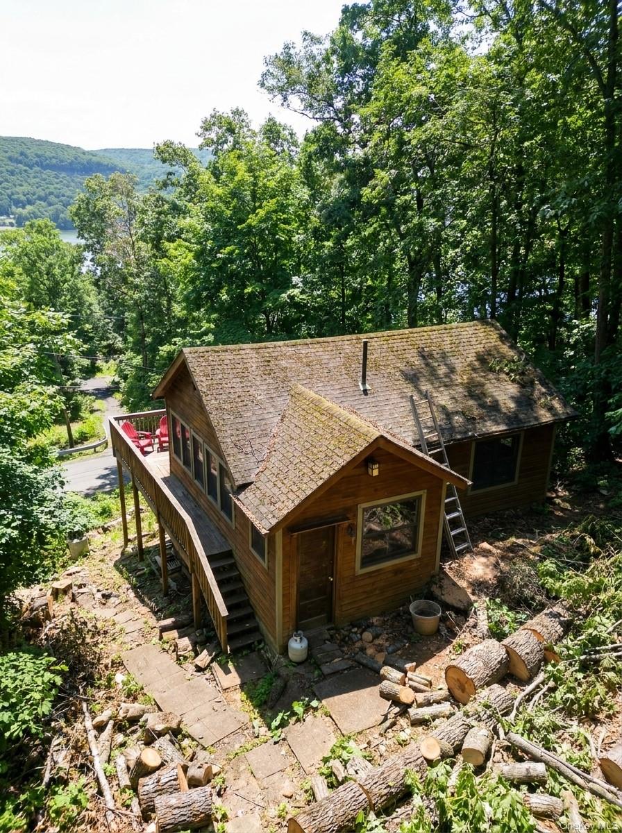 211 Brook Trail – For Sale
