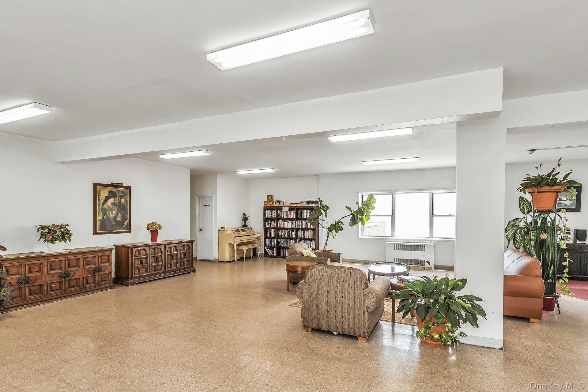 370 Broadway, Unit 4J photo 4
