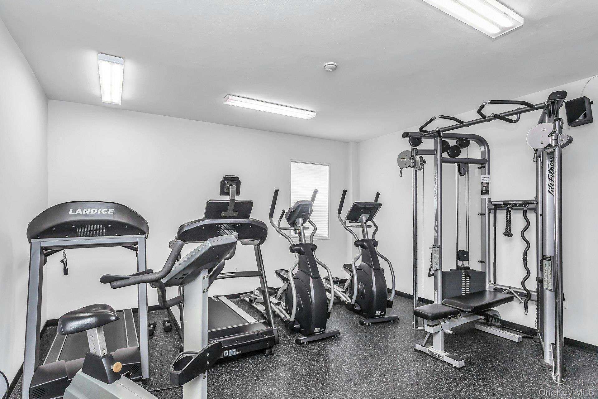 370 Broadway, Unit 4J photo 19