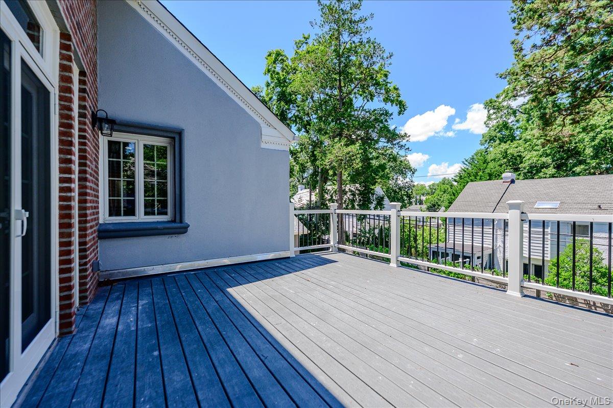 18 Pond Park Road – For Sale photo 17