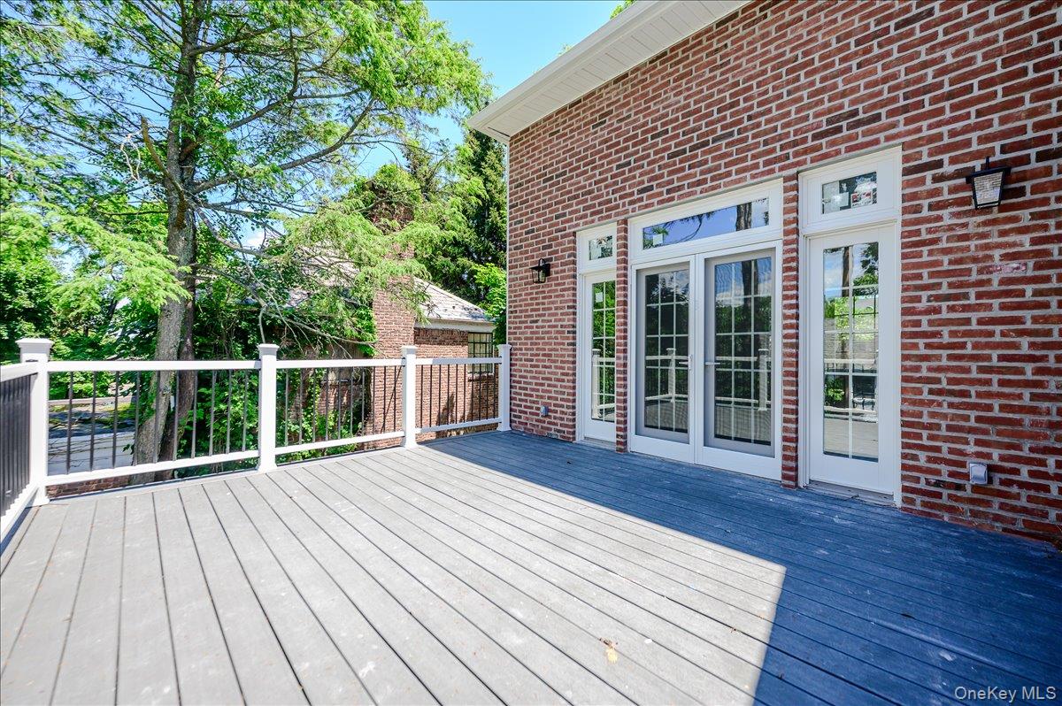 18 Pond Park Road – For Sale photo 16