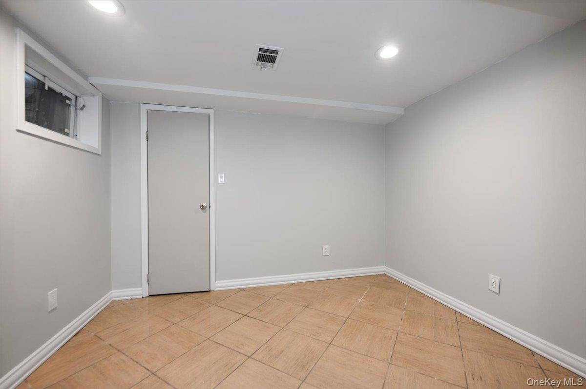 18 Pond Park Road – For Sale photo 26