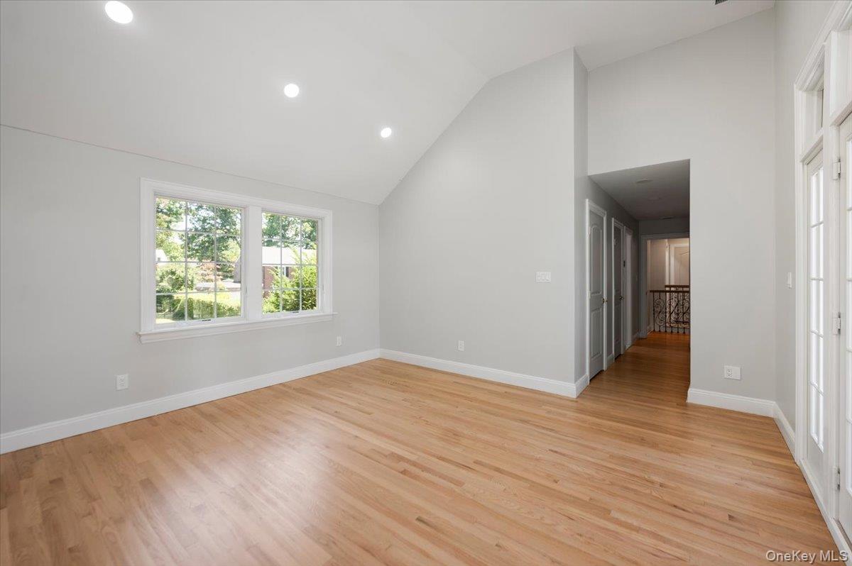 18 Pond Park Road – For Sale photo 15