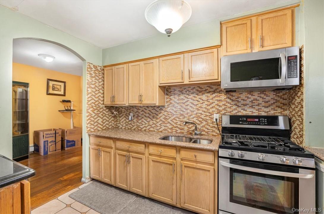 4227 Baychester Avenue – For Sale photo 14