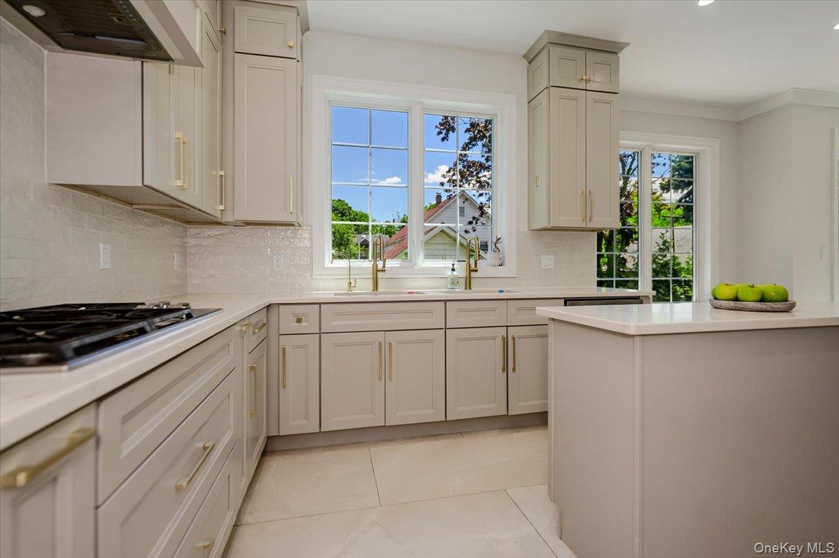 9 Greenway Terrace – For Sale photo 10