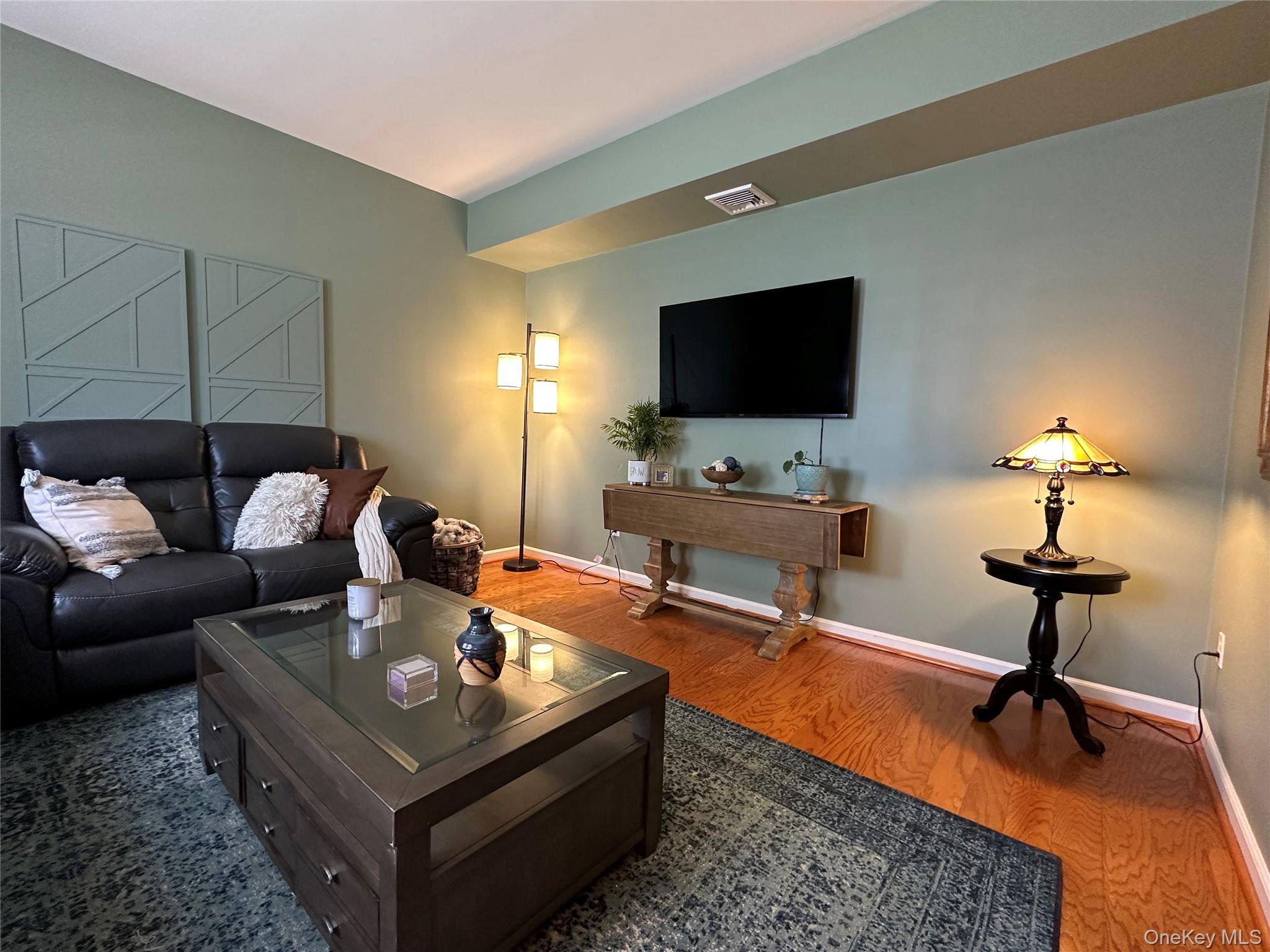 33 Daremy Circle – For Sale photo 3