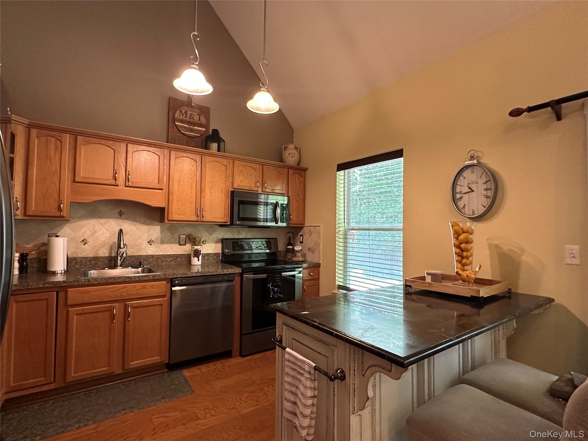 33 Daremy Circle – For Sale photo 6