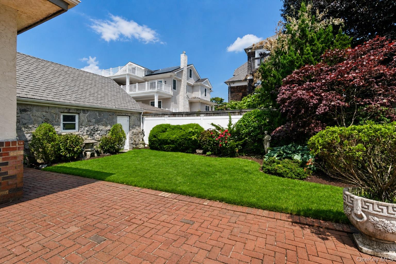 176 Beach 143rd Street – For Sale photo 32