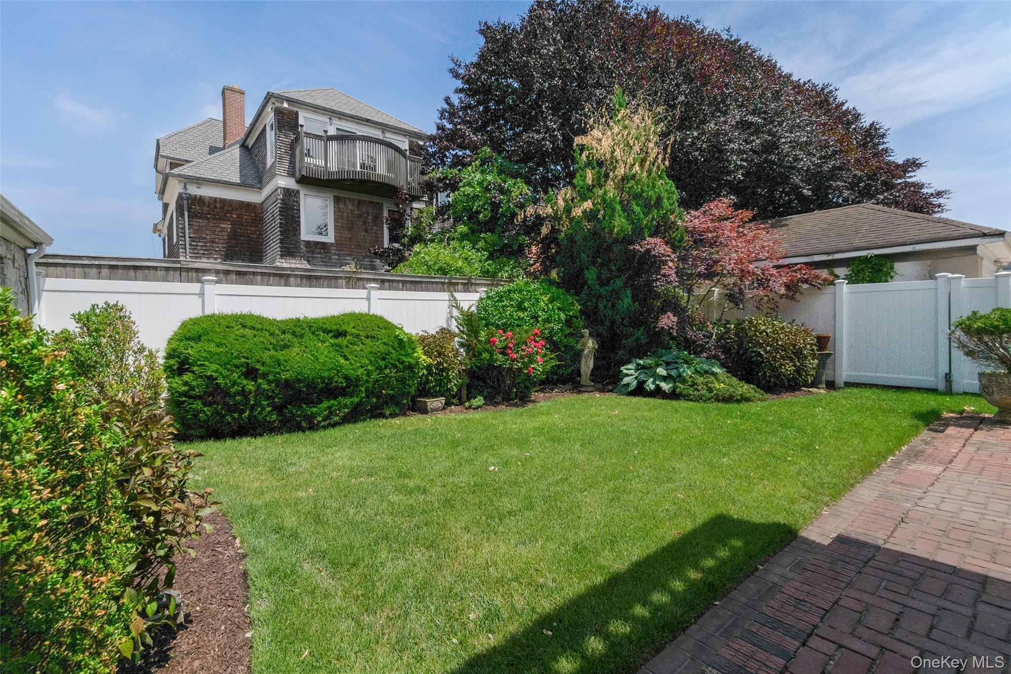 176 Beach 143rd Street – For Sale photo 31
