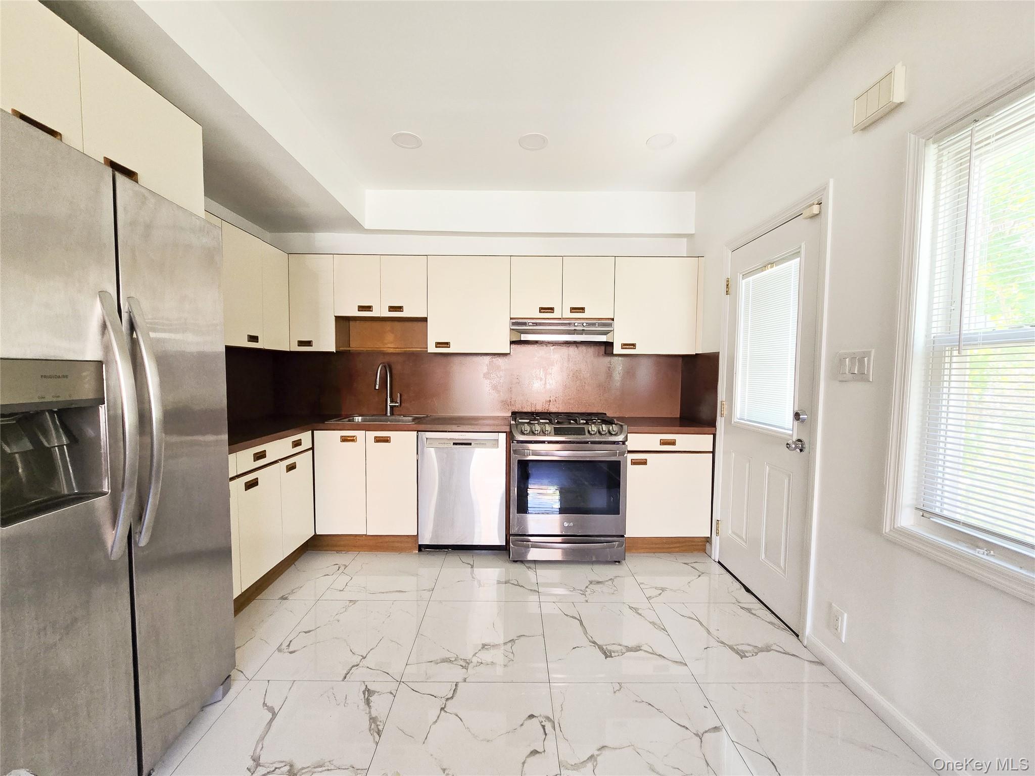 61-19 170th Street – For Sale photo 9