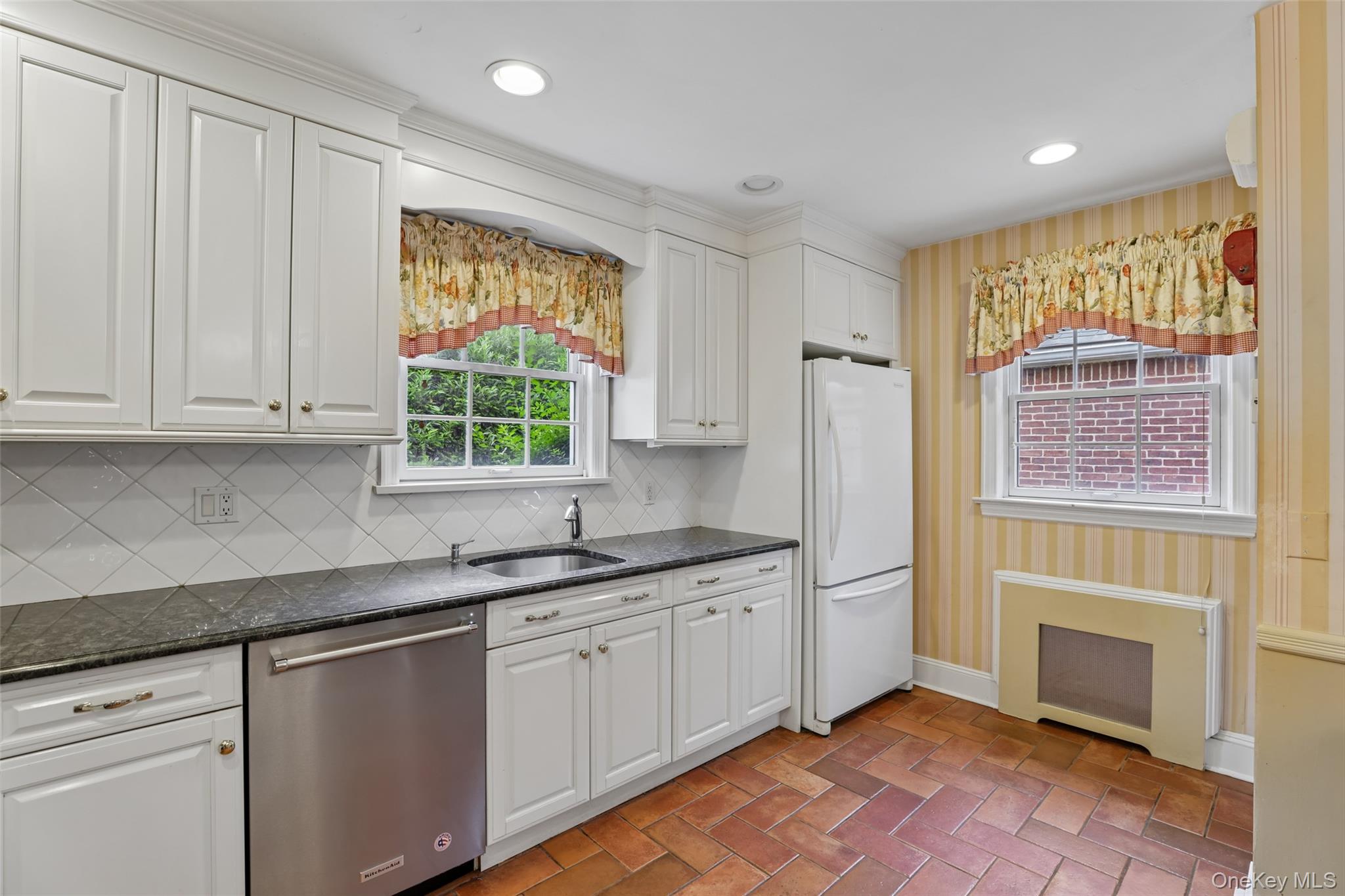 105 Stewart Avenue – For Sale photo 9