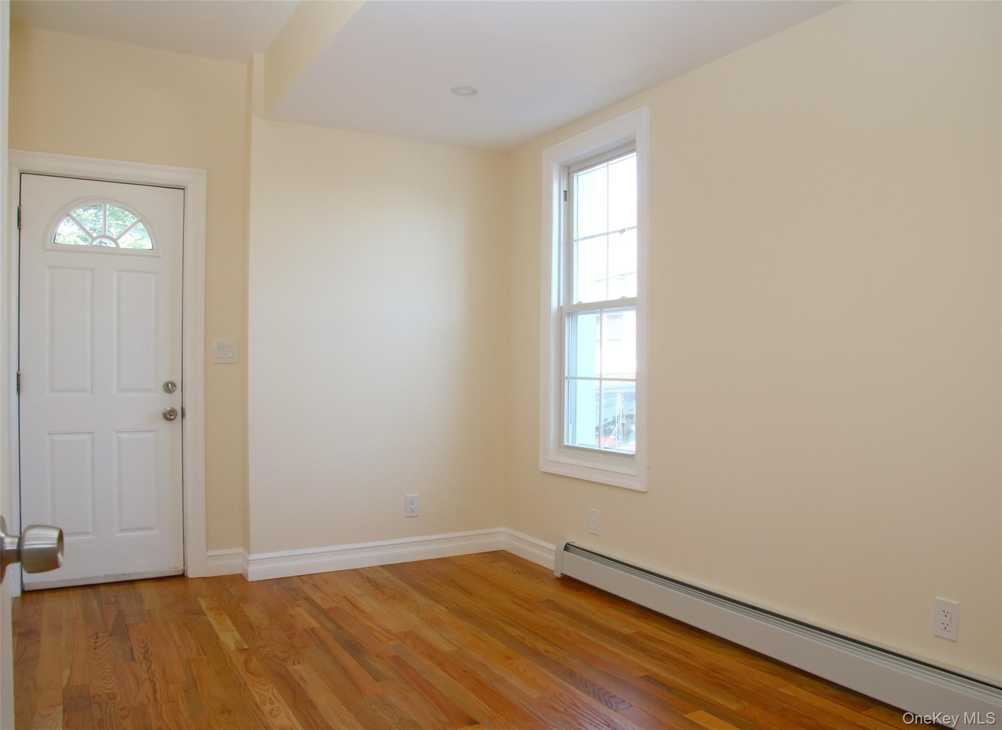 1048 E 98 Street – For Sale photo 8
