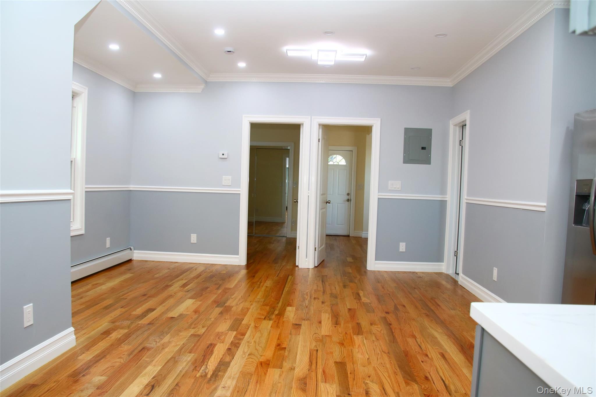 1048 E 98 Street – For Sale photo 4