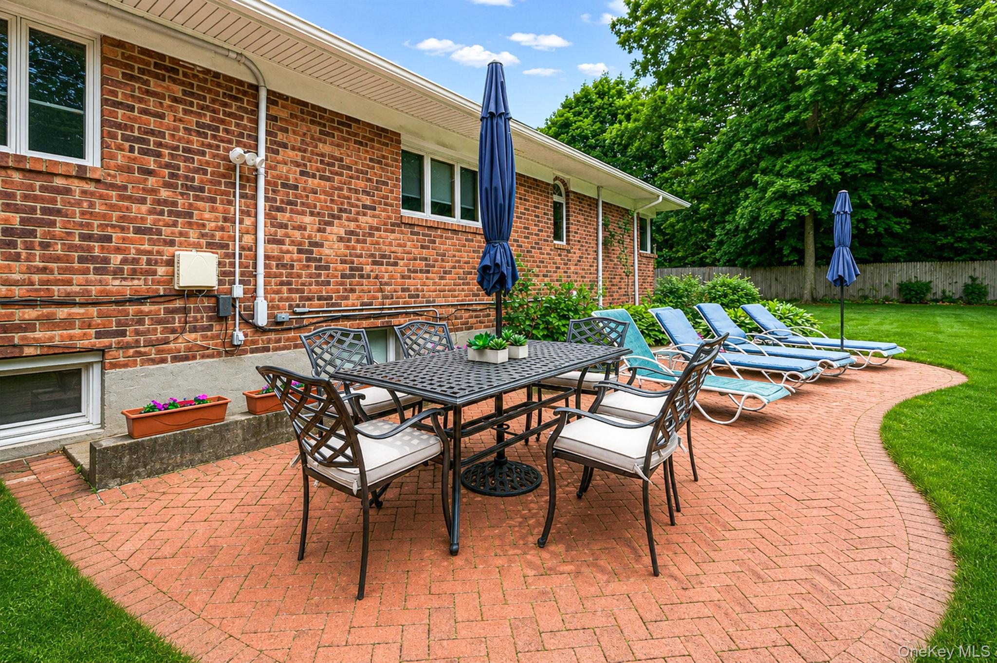 199 Dix Hills Road – For Sale photo 36