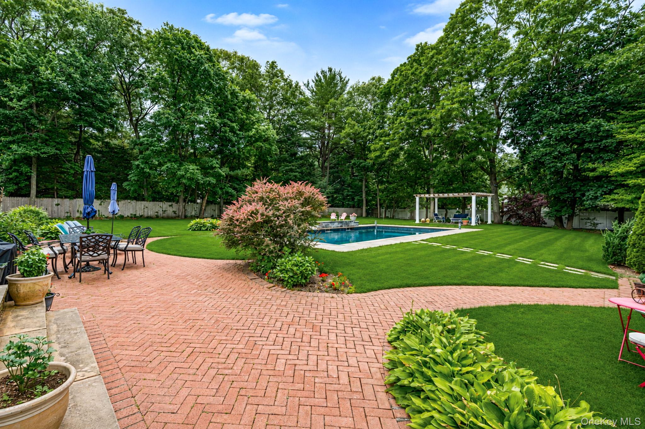 199 Dix Hills Road – For Sale photo 35
