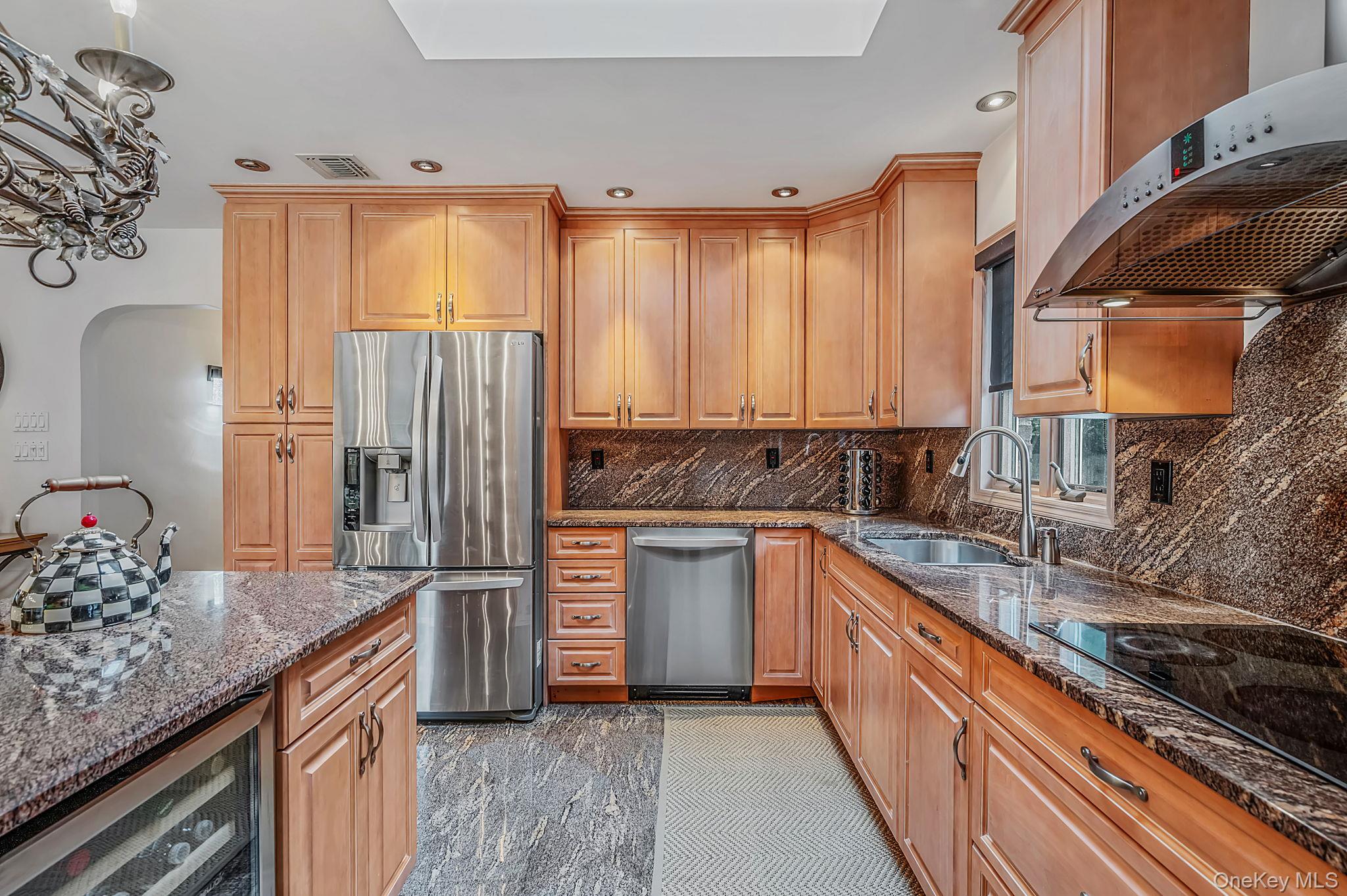 199 Dix Hills Road – For Sale photo 25