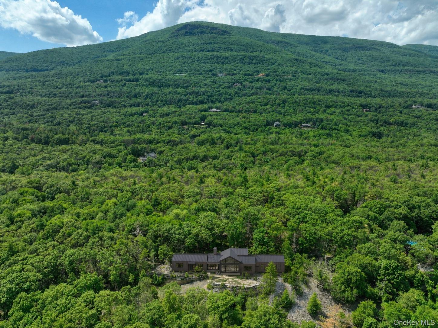 400 Stoll Road – For Sale photo 4