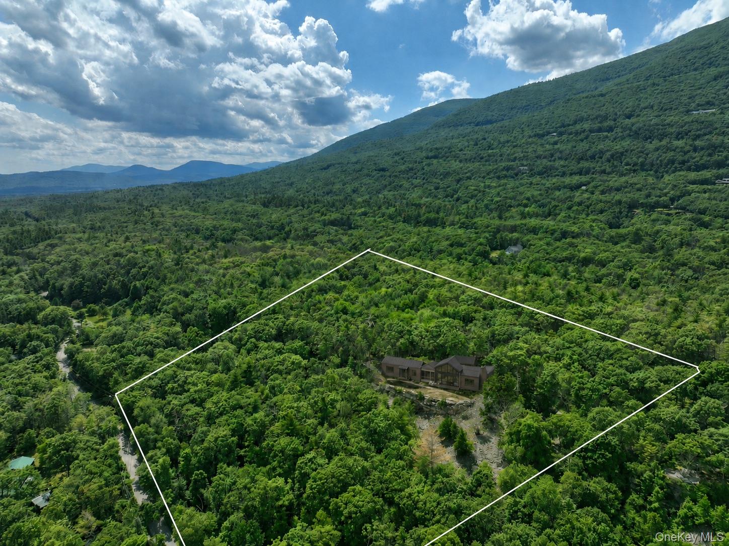 400 Stoll Road – For Sale